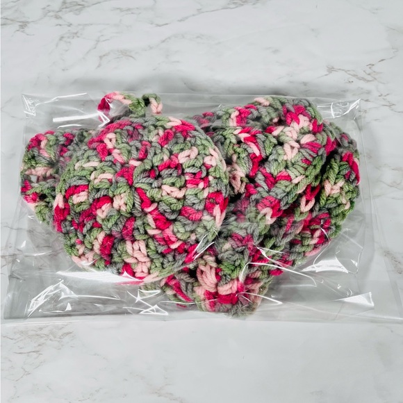 Crochet Pet Bandana With Matching Bag Holder Size Medium / Large - Picture 10 of 14